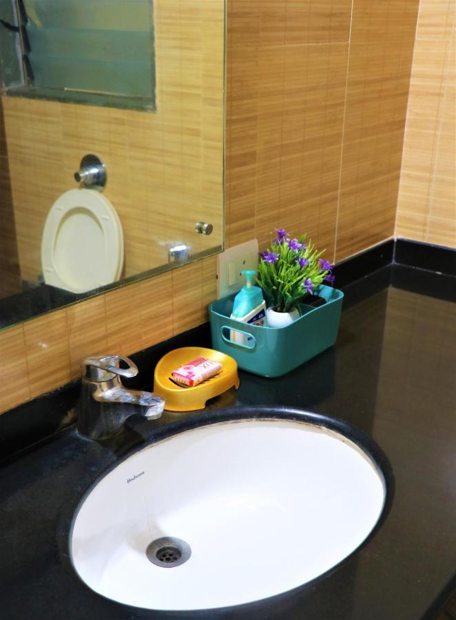 Portofino Apartment Lavasa Luaran gambar