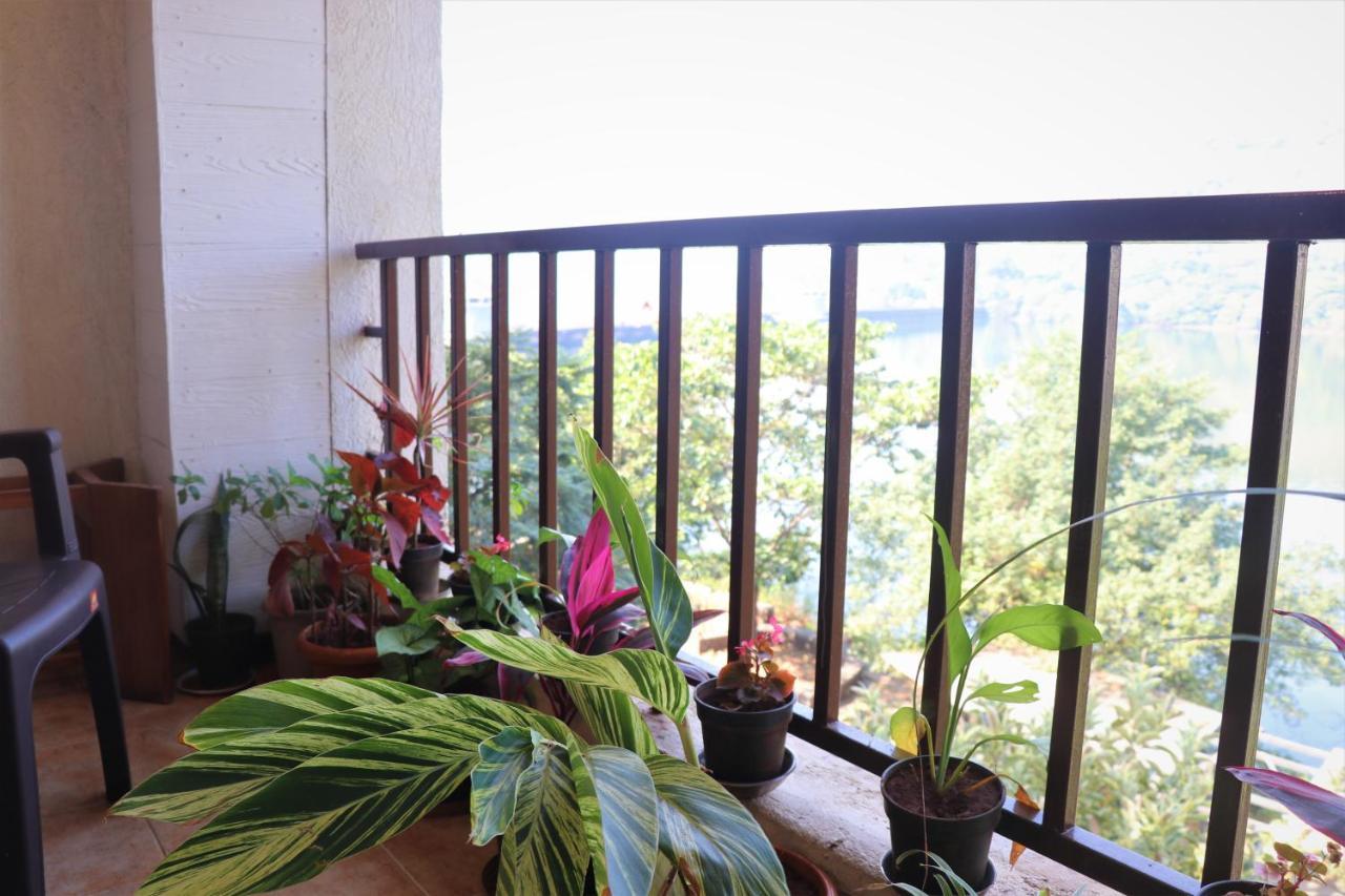 Portofino Apartment Lavasa Luaran gambar